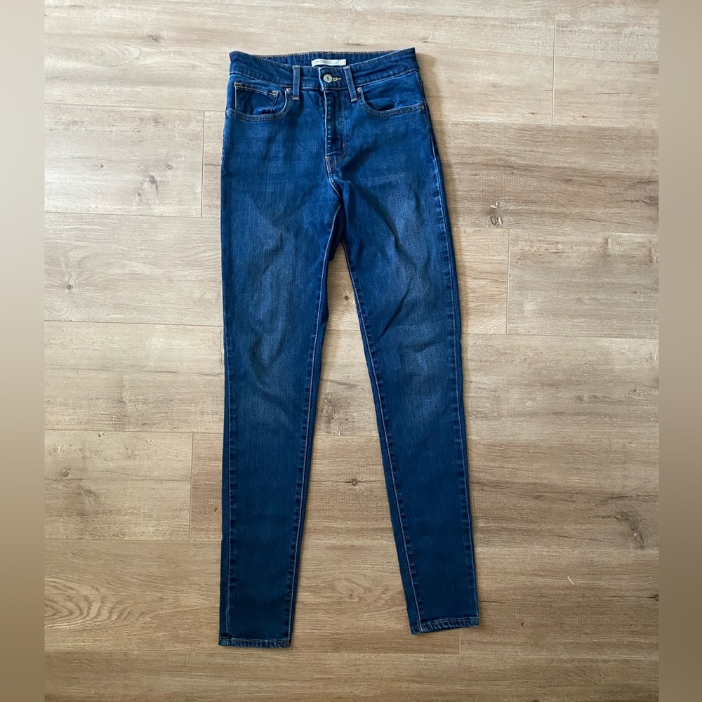 Levi’s 721 High Rise Skinny Jeans